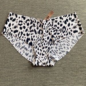VS Hiphugger Panties NWT